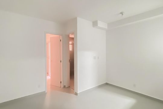 Sala/cozinha de apartamento para alugar com 1 quarto, 30m² em Vila Sao Geraldo, São Paulo