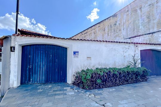 Fachada com Plaquinha de casa à venda com 2 quartos, 150m² em Vila Matilde, São Paulo