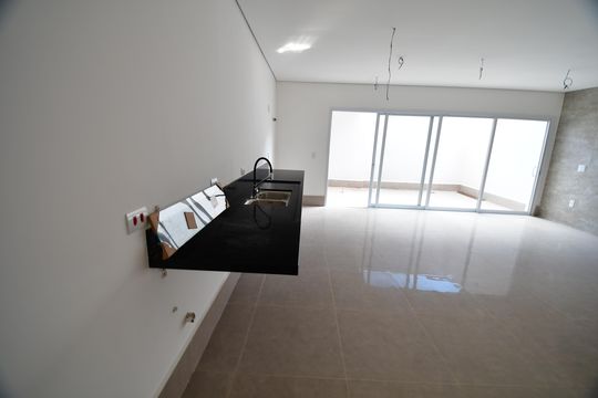 Cozinha de casa de condomínio à venda com 3 quartos, 245m² em Parque Taquaral, Campinas