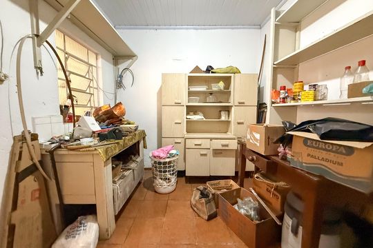 Quarto de Serviço de casa à venda com 2 quartos, 170m² em Vila Moinho Velho, São Paulo