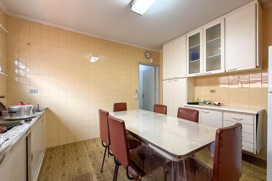 Cozinha  de casa à venda com 2 quartos, 170m² em Vila Moinho Velho, São Paulo