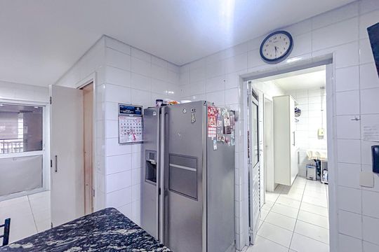 Cozinha de apartamento à venda com 4 quartos, 243m² em Chácara Santo Antônio (zona Leste), São Paulo