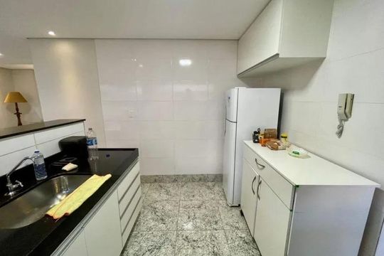 Cozinha de apartamento para alugar com 2 quartos, 74m² em Buritis, Belo Horizonte