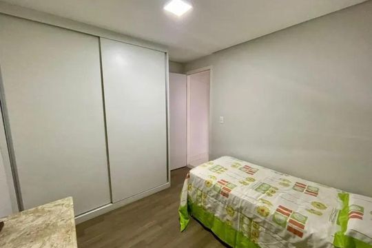 Quarto 2 de apartamento para alugar com 2 quartos, 74m² em Buritis, Belo Horizonte