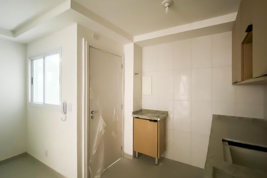 Sala/cozinha de apartamento para alugar com 1 quarto, 30m² em Vila Sao Geraldo, São Paulo