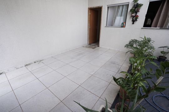 Casa à venda com 2 quartos, 80m² em Residencial Recanto das Emas, Goiânia