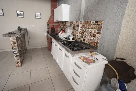 Casa à venda com 2 quartos, 80m² em Residencial Recanto das Emas, Goiânia