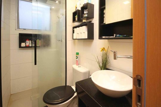 Banheiro de apartamento à venda com 2 quartos, 48m² em Cidade São Mateus, São Paulo