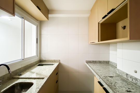 Cozinha de apartamento para alugar com 1 quarto, 25m² em Vila Sao Geraldo, São Paulo