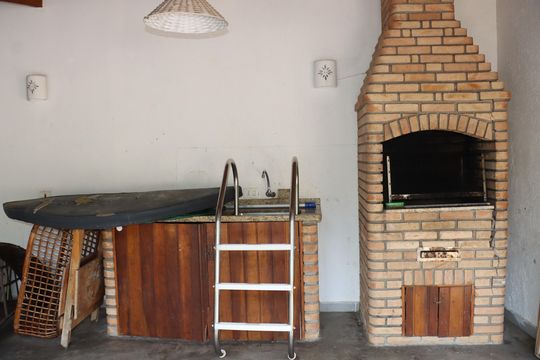 Casa de Condomínio para alugar com 4 quartos, 496m² em Granja Viana, Cotia