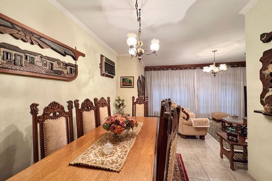 Sala de Jantar de casa à venda com 6 quartos, 253m² em Vila Pereira Barreto, São Paulo