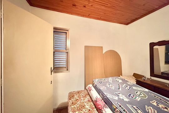Edícula - Quarto de casa à venda com 6 quartos, 253m² em Vila Pereira Barreto, São Paulo