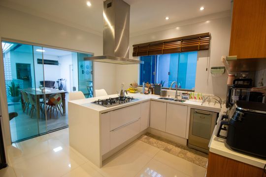 Cozinha de apartamento para alugar com 4 quartos, 180m² em Setor Habitacional Vicente Pires, Brasília