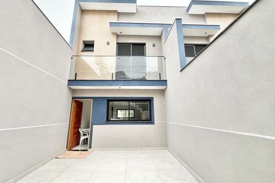 Garagem de casa à venda com 3 quartos, 80m² em Jardim Paraíso, São Paulo