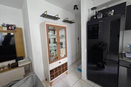 Cozinha de apartamento à venda com 2 quartos, 54m² em Buritis, Belo Horizonte