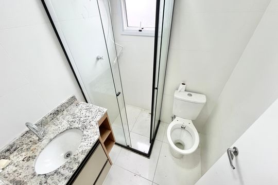 Banheiro de apartamento para alugar com 2 quartos, 55m² em Jardim São Paulo, São Paulo