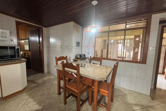 Casa para alugar com 3 quartos, 517m² em Ideal, Novo Hamburgo