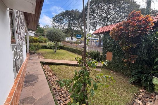 Casa para alugar com 3 quartos, 517m² em Ideal, Novo Hamburgo