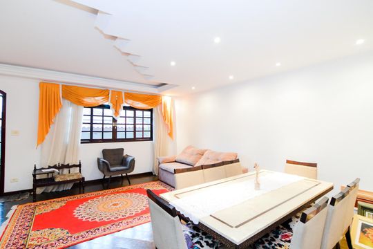 Sala de casa à venda com 3 quartos, 250m² em Jardim Santa Beatriz, Guarulhos