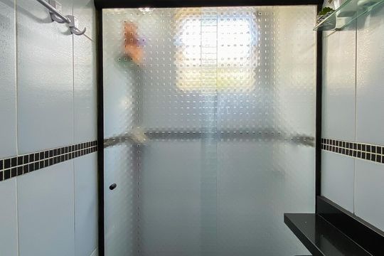 Banheiro de apartamento à venda com 2 quartos, 48m² em Vila Silvia, São Paulo