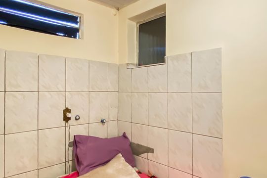 Quarto 1 de casa à venda com 2 quartos, 120m² em Vila Santo Henrique, São Paulo