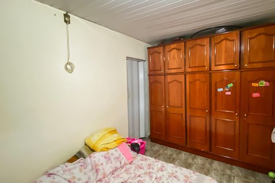 Quarto 2 de casa à venda com 2 quartos, 120m² em Vila Santo Henrique, São Paulo
