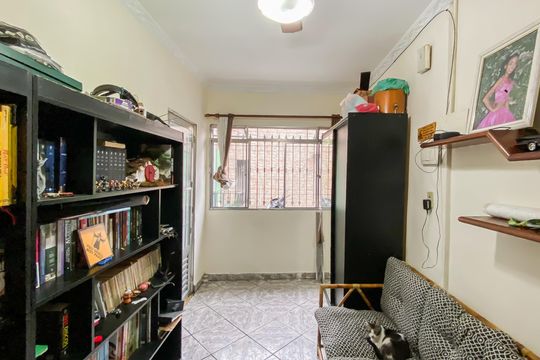 Casa à venda com 2 quartos, 120m² em Vila Santo Henrique, São Paulo