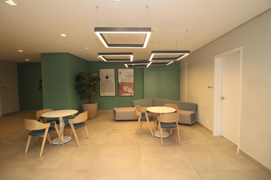 Hall social de apartamento para alugar com 1 quarto, 28m² em Liberdade, São Paulo
