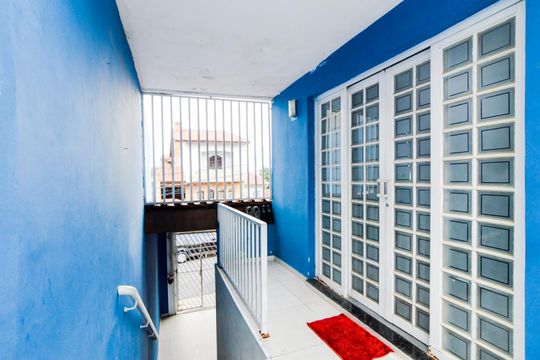 Entrada Social  de casa para alugar com 2 quartos, 250m² em Jardim Flor da Montanha, Guarulhos