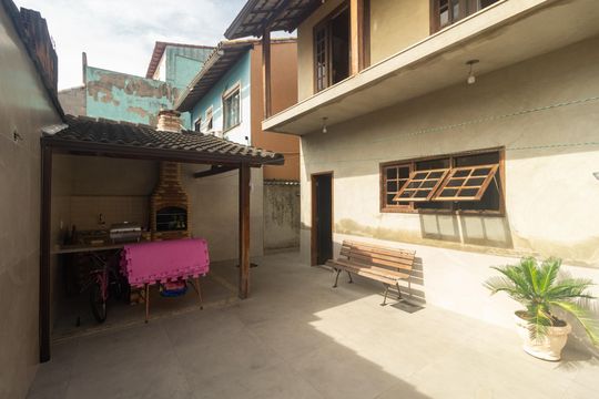 Quintal de casa para alugar com 3 quartos, 155m² em Campo Grande, Rio de Janeiro