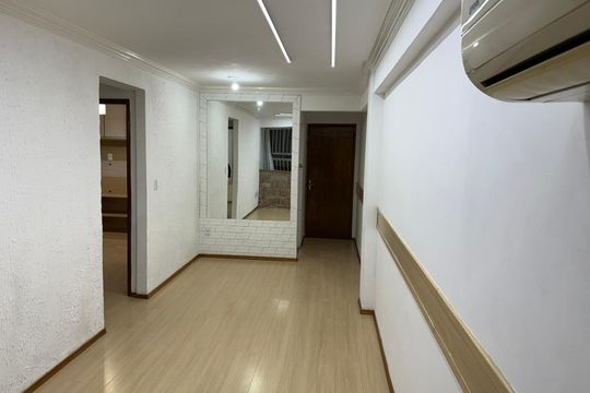 Sala de apartamento para alugar com 2 quartos, 50m² em Bangu, Rio de Janeiro
