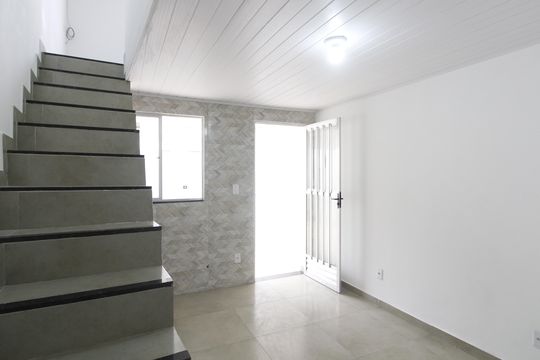 Apartamento para alugar com 1 quarto, 50m² em Jardim Esperança, Cabo Frio