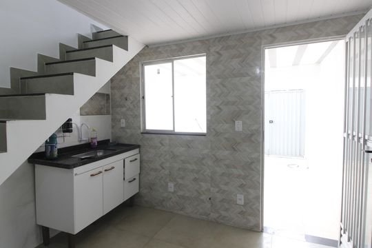 Apartamento para alugar com 1 quarto, 50m² em Jardim Esperança, Cabo Frio