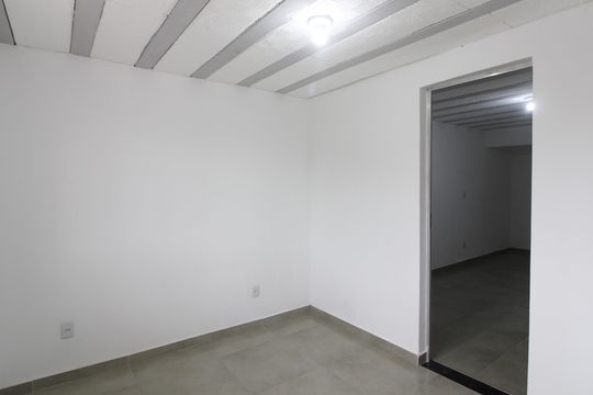 Apartamento para alugar com 1 quarto, 50m² em Jardim Esperança, Cabo Frio