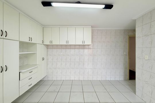Cozinha  de casa à venda com 2 quartos, 85m² em Santo Amaro, São Paulo