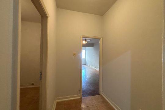 Apartamento para alugar com 3 quartos, 118m² em Leme, Rio de Janeiro