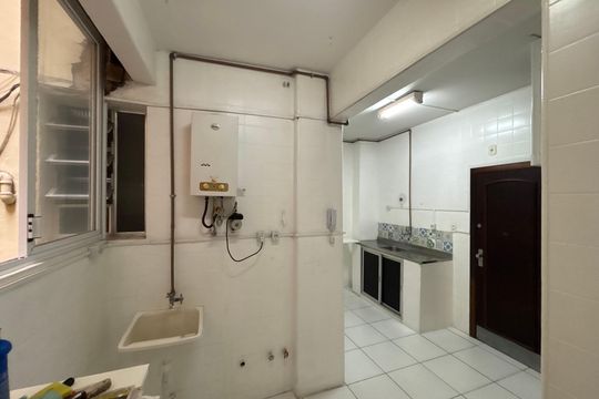 Apartamento para alugar com 3 quartos, 118m² em Leme, Rio de Janeiro