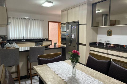 Cozinha de casa à venda com 3 quartos, 170m² em Vila Invernada, São Paulo