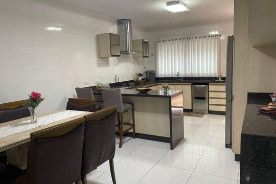 Cozinha de casa à venda com 3 quartos, 170m² em Vila Invernada, São Paulo