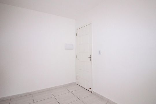 Apartamento para alugar com 2 quartos, 38m² em Jardim Iva, São Paulo