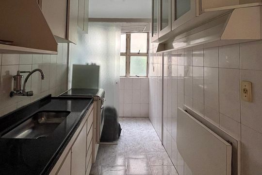 Cozinha de apartamento à venda com 3 quartos, 63m² em Parque Bristol, São Paulo