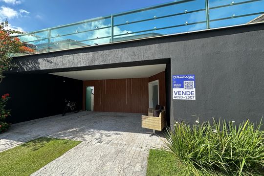 Fachada de casa de condomínio à venda com 4 quartos, 254m² em Alphaville, Santana de Parnaíba