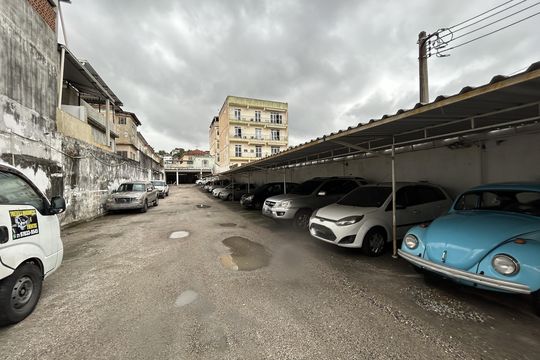 Área comum de casa à venda com 3 quartos, 800m² em Engenho de Dentro, Rio de Janeiro