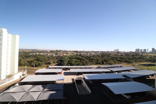 Vista da Suíte de apartamento para alugar com 2 quartos, 58m² em Shopping Park, Uberlândia