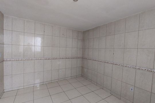 Cozinha de apartamento para alugar com 3 quartos, 113m² em Cabuís, Nilópolis