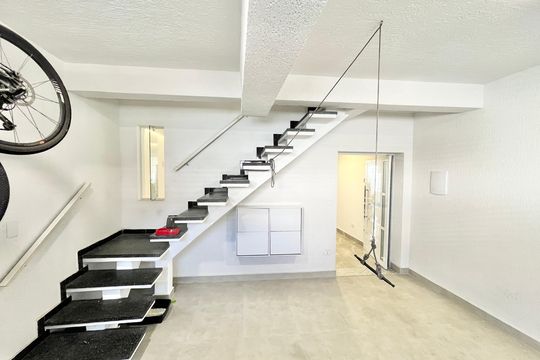 Garagem de casa à venda com 3 quartos, 120m² em Limão, São Paulo