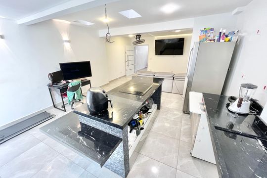 Sala/Cozinha de casa à venda com 3 quartos, 120m² em Limão, São Paulo