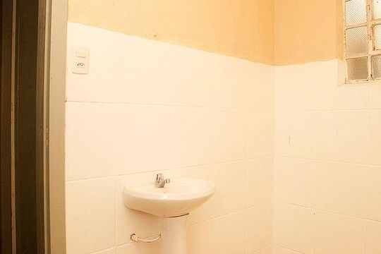 Banheiro 1 de apartamento para alugar com 2 quartos, 78m² em Santana, Porto Alegre