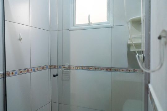 Banheiro de casa para alugar com 3 quartos, 78m² em Wanel Ville, Sorocaba