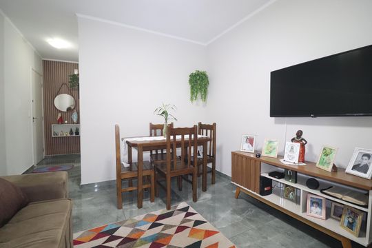 Sala de apartamento à venda com 3 quartos, 60m² em Vila Palmares, Santo André